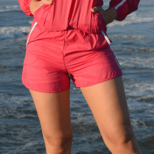 7872 | Short corta vento com bolso