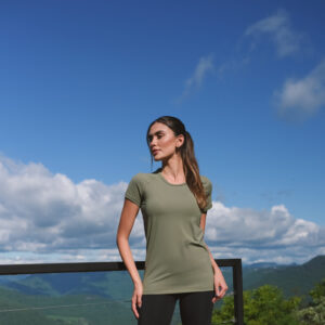 7750 | Baby Look Luna raglã