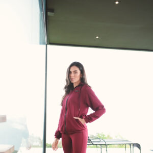 7961 | Jaqueta Ultramicro capuz